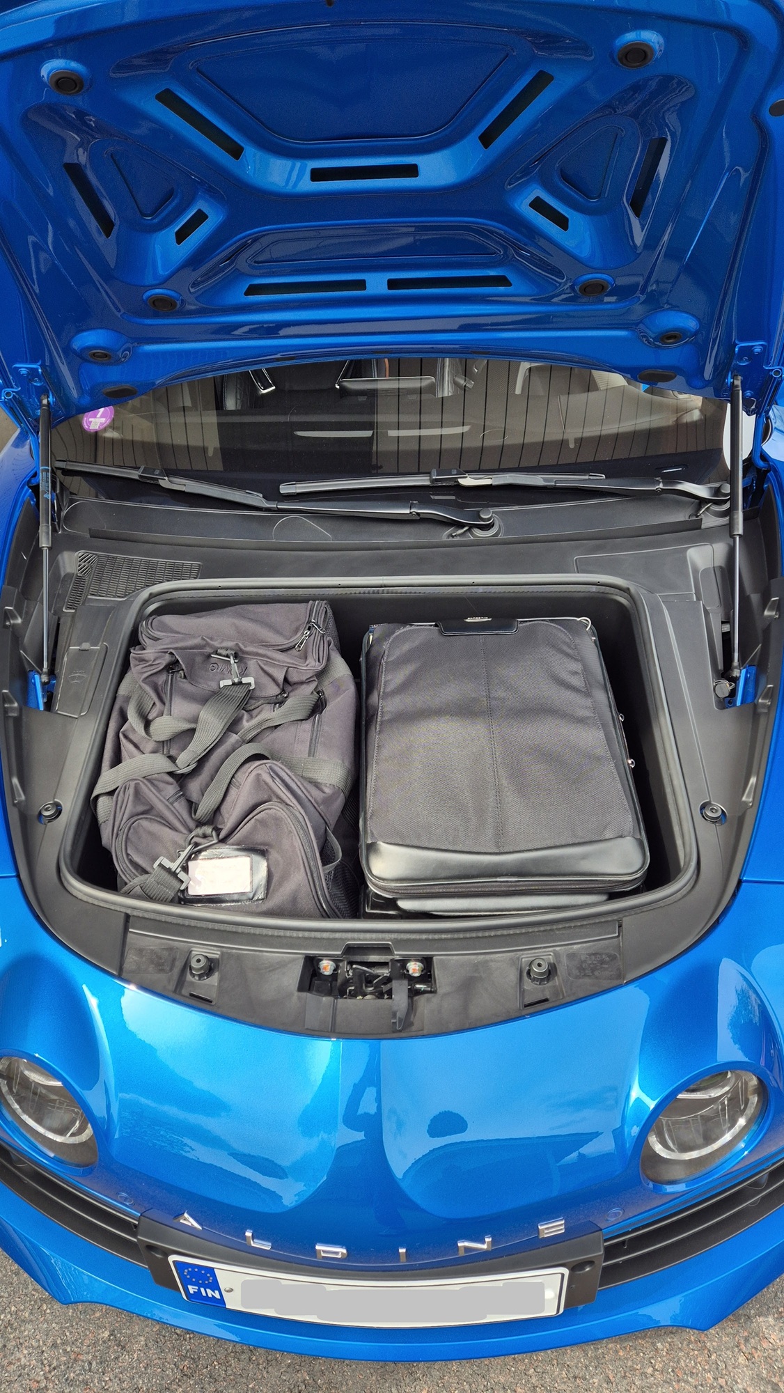 Front luggage space