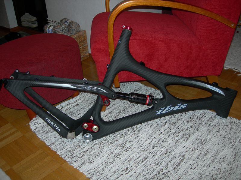 I finally got my size XL Mojo SL frame today after 10 months wait.