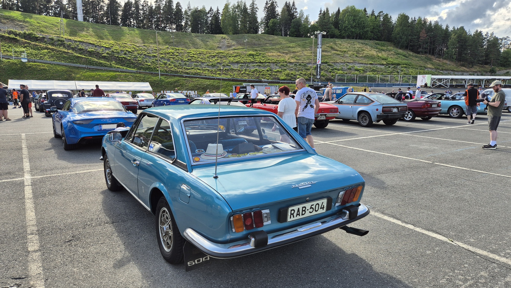 Alpine A110 and Peugeot 504 Coupe