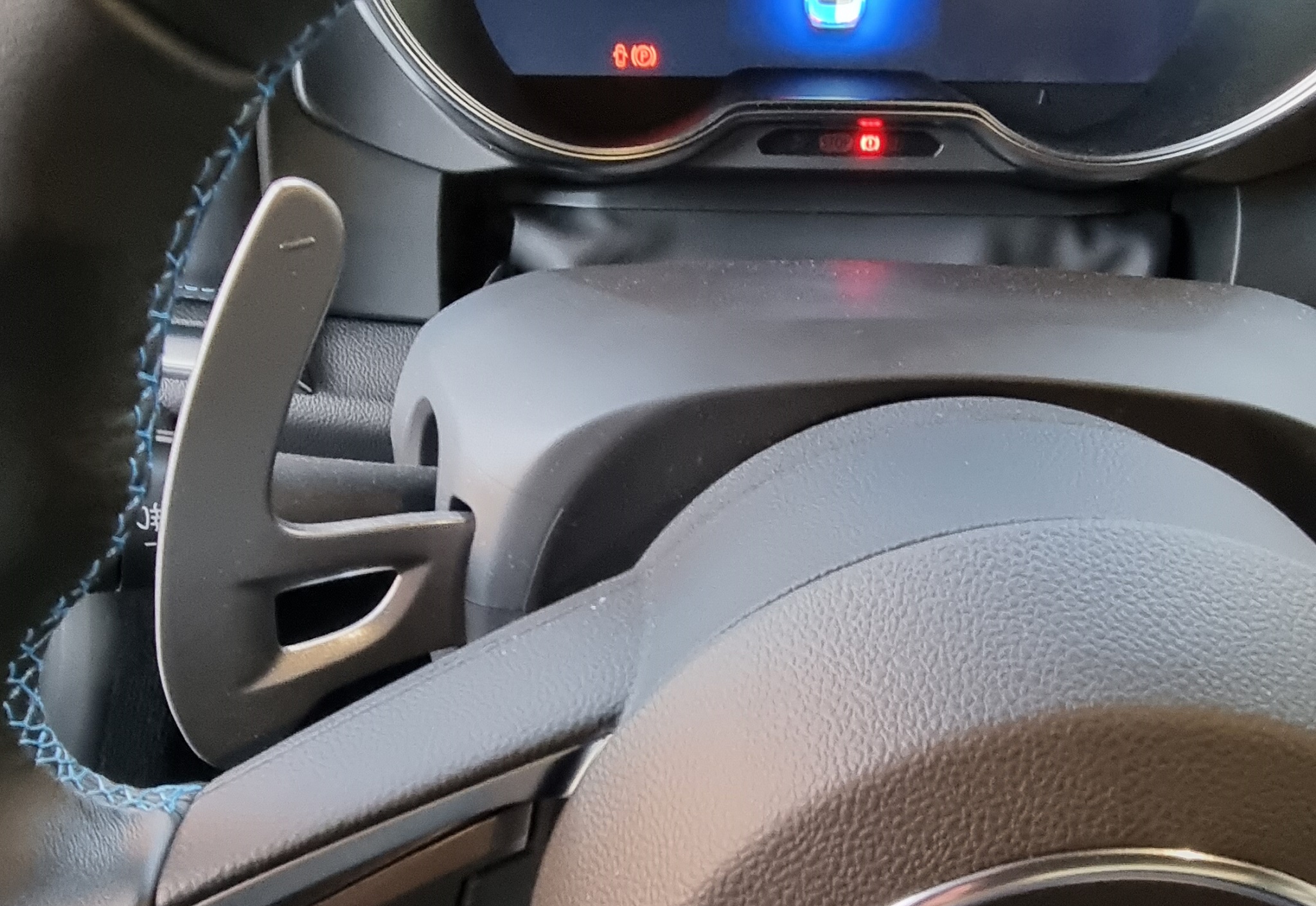 Alpine A110 paddleshifters