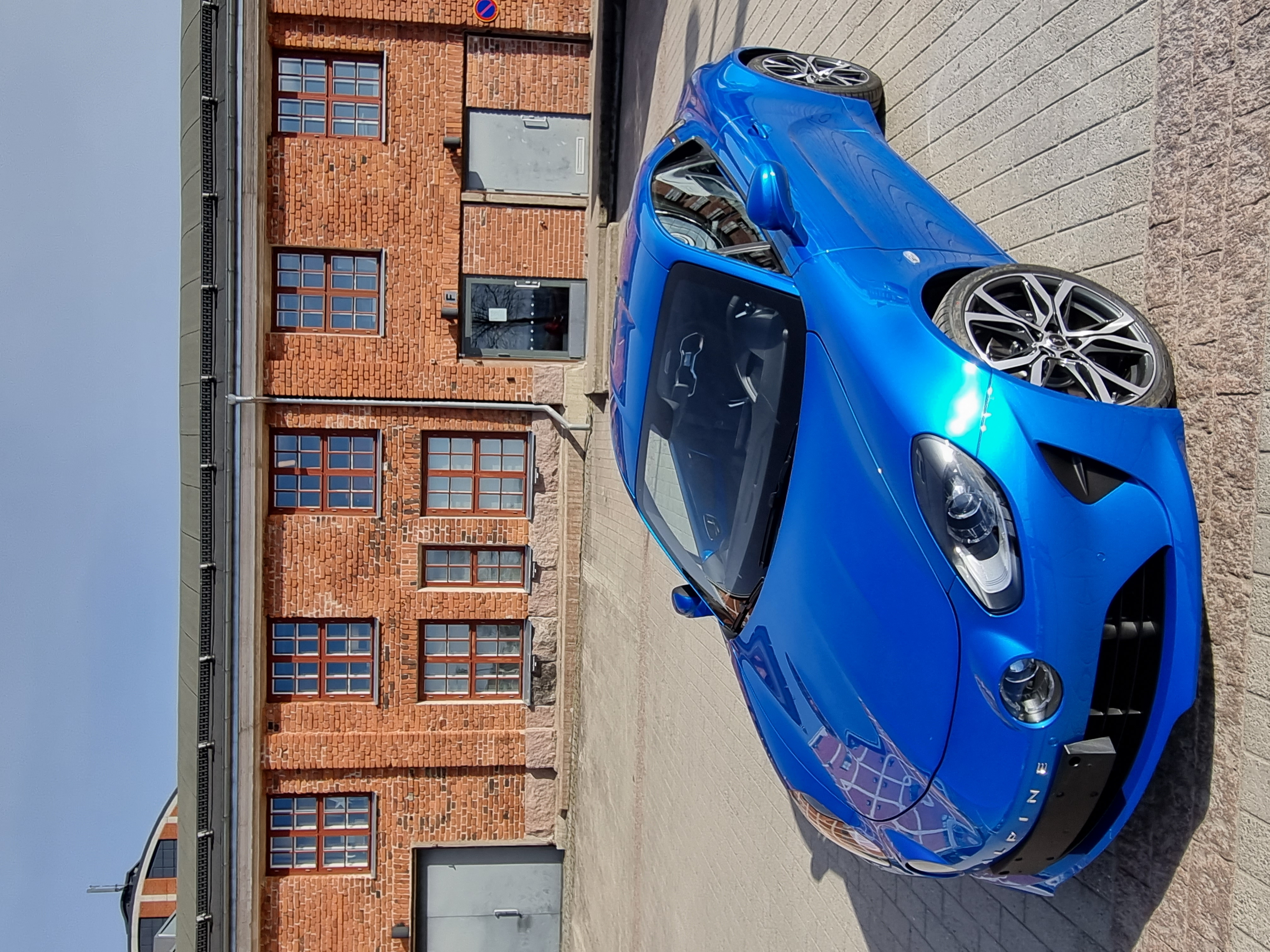 Alpine A110 Blue Alpine