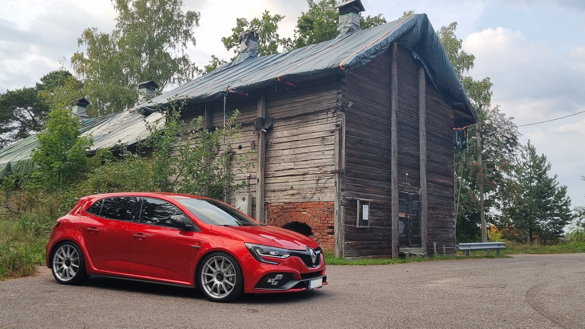 Renault Megane RS 280 ground clearance