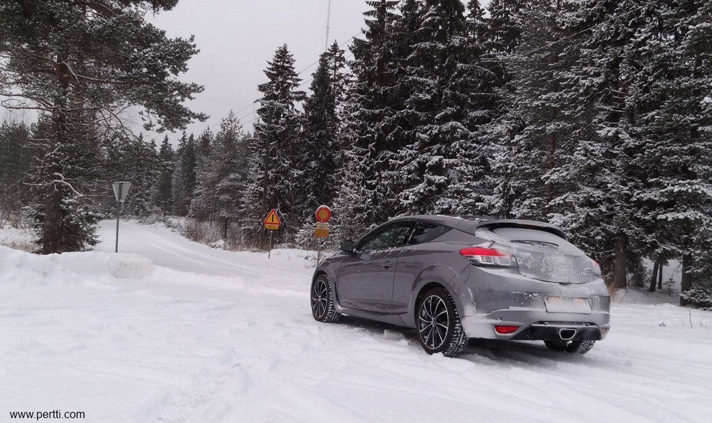 Megane RS and winter