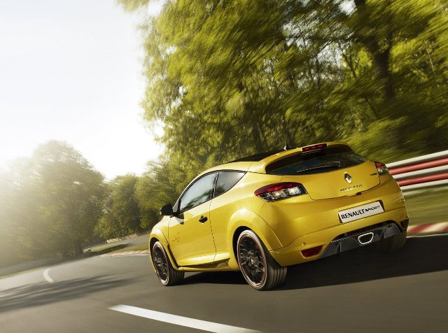Megane RS Trophy yellow
